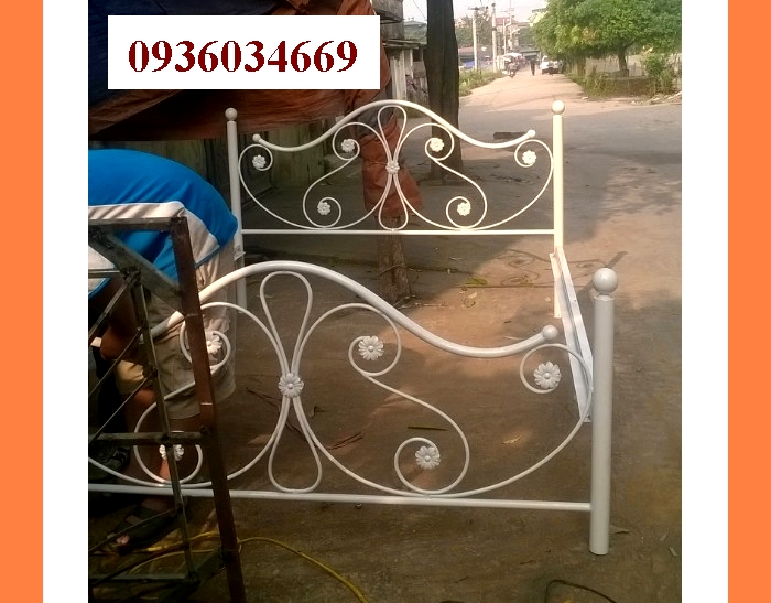 giường sắt 1m6