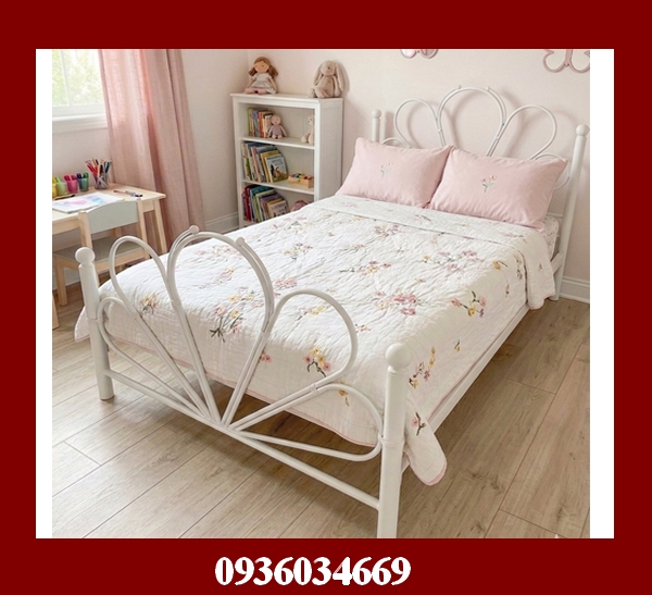 giường sắt màu trắng cho bé gái