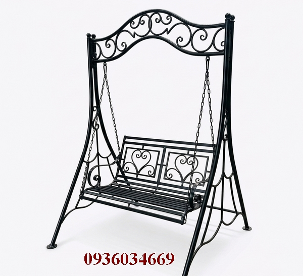 xích đu sắt sân vườn